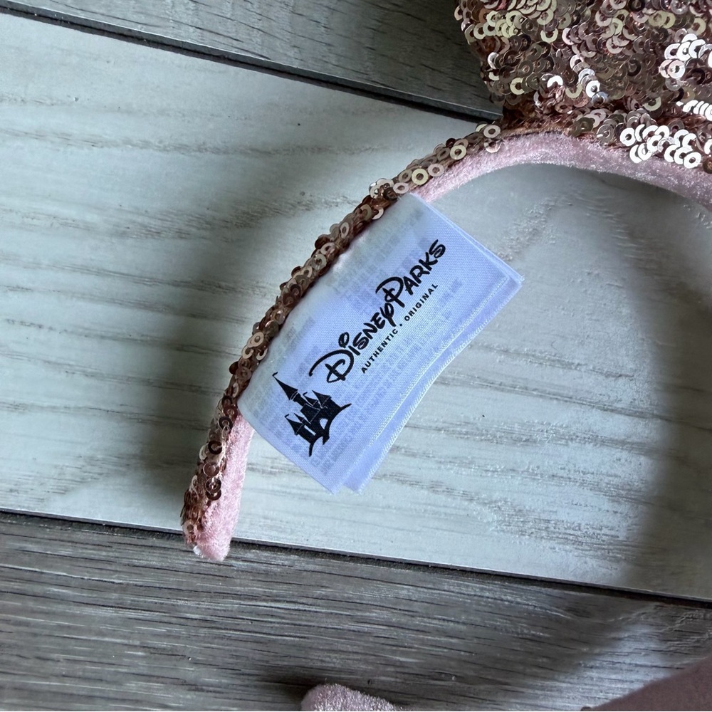 Minnie Mouse Sequined Ear Headband for Adults – Rose Gold - Picture 3 of 4